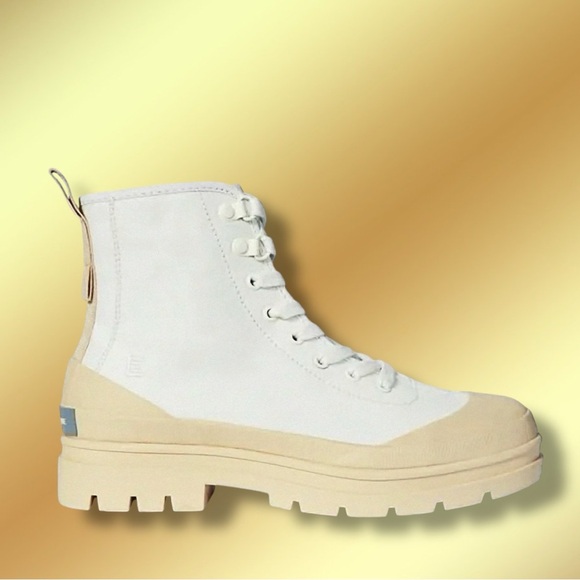 Everlane Shoes - Everlane Women’s Cotton Canvas Gum Sole Utility Boot in White & Cream Size 8.5